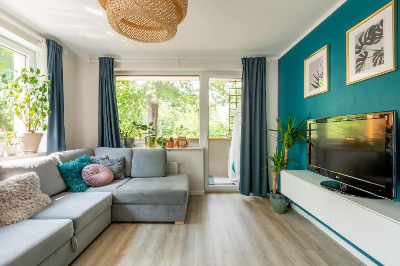 Sun House Apartment + Free Parking วรอตซวาฟ ภายนอก รูปภาพ